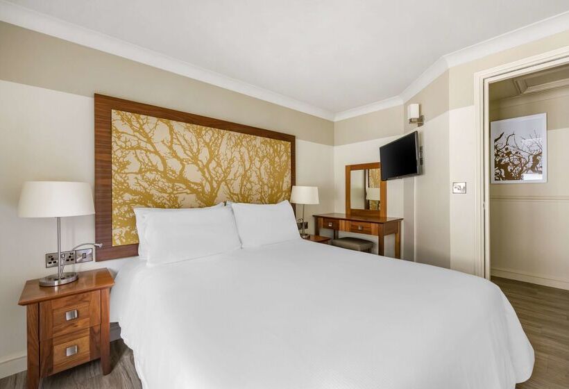 Hotel Woodford Bridge Country Club