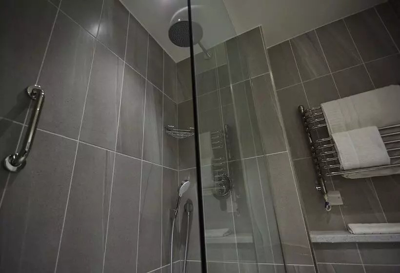 Wychwood Park Hotel And Golf Club