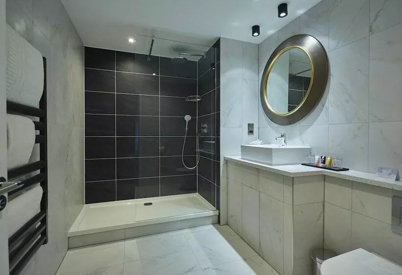 Wychwood Park Hotel And Golf Club