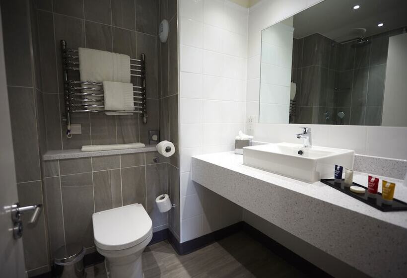 Wychwood Park Hotel And Golf Club