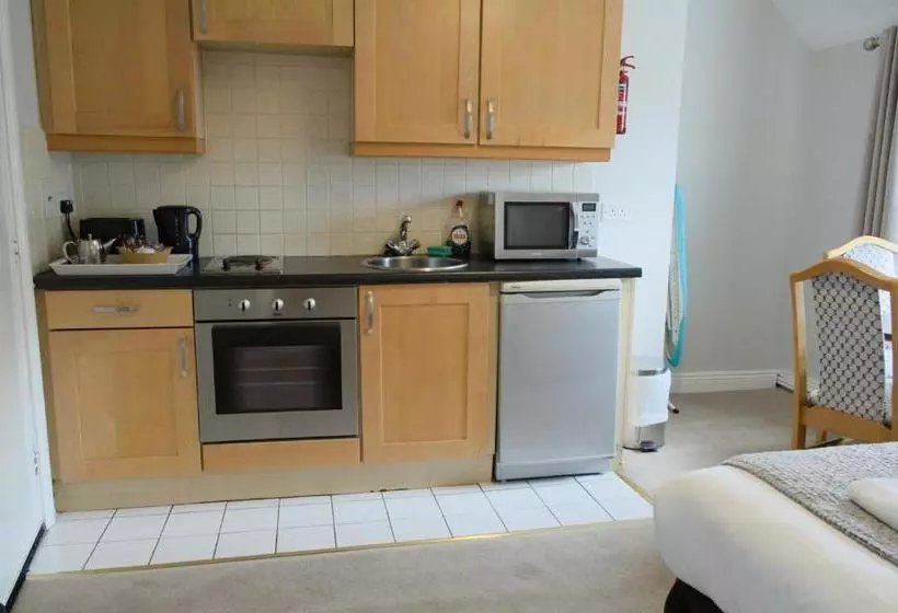 Latchfords Self Catering Apartments