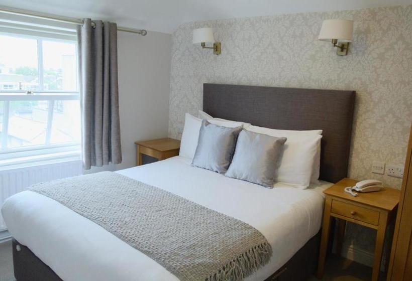 Latchfords Self Catering Apartments