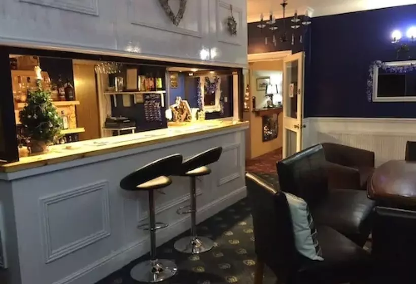 Pine Lodge Guest House