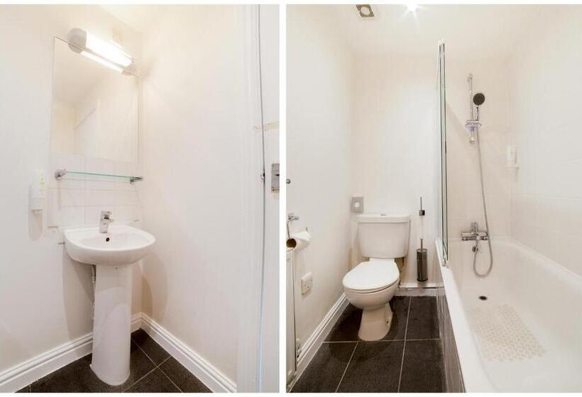 The Connaught Hotel Wolverhampton