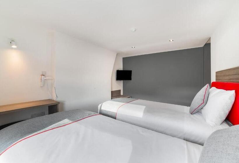 The Connaught Hotel Wolverhampton