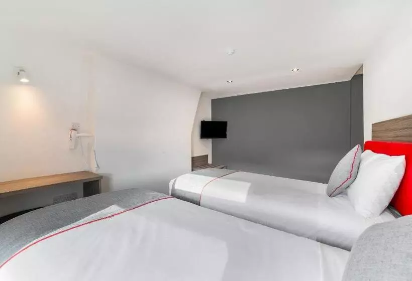 The Connaught Hotel Wolverhampton