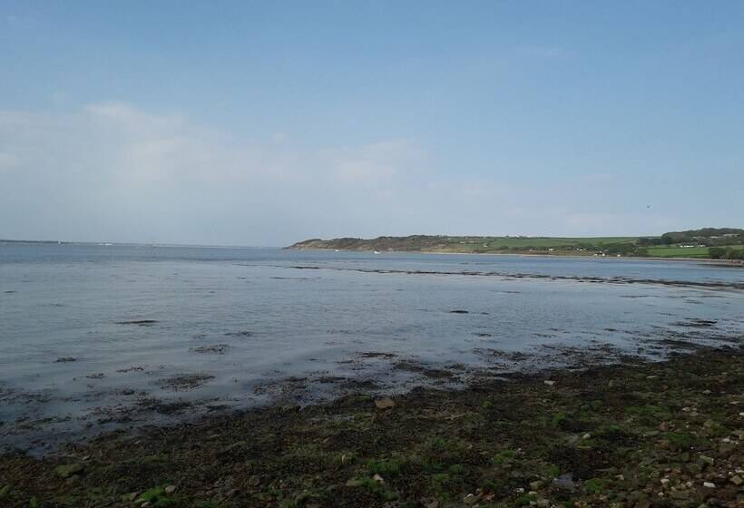 3 Bedroom Caravan At Thorness Bay