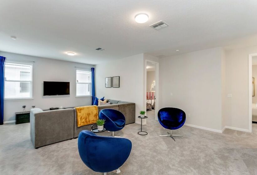 9 Bd 6.5 Bh With Game Room And Pool