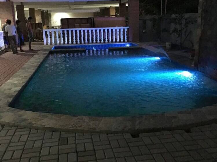 Casa Trias Hotel And Beach Resort