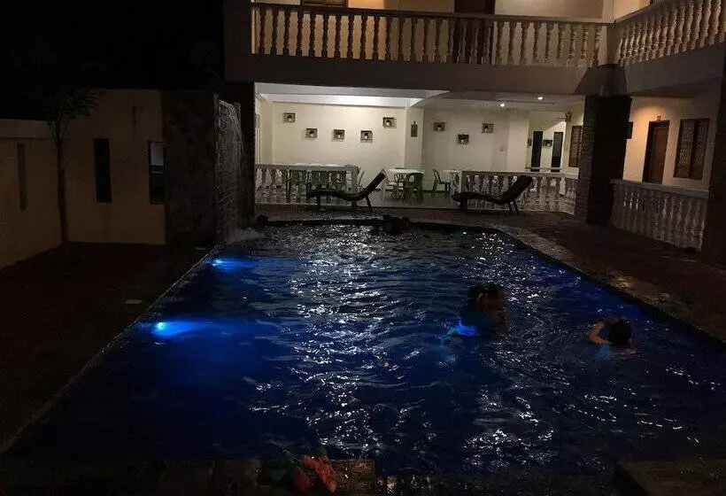 Casa Trias Hotel And Beach Resort