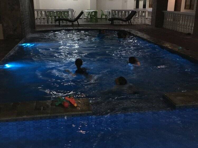 Casa Trias Hotel And Beach Resort