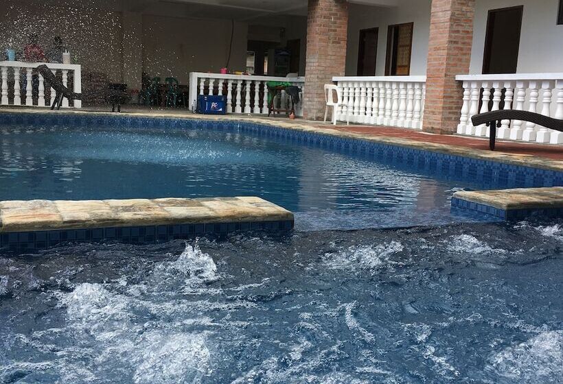 Casa Trias Hotel And Beach Resort