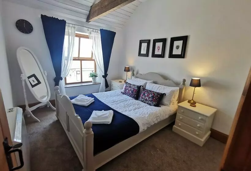 Copley Cottage