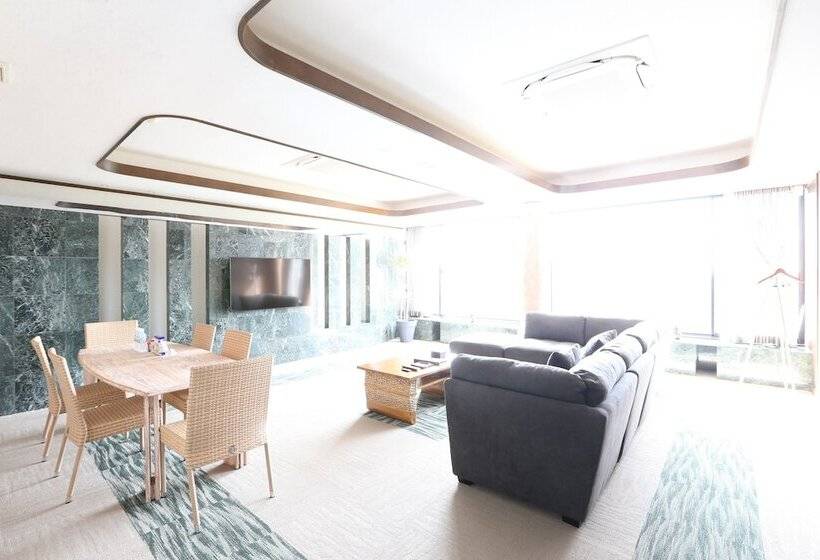 בית מלון כפרי Granp Glamping Resort