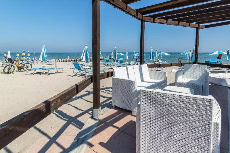 Hotelli Club Del Sole Pineta Beach Village