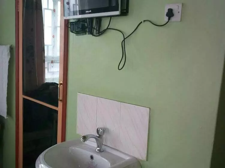 هتل Stemuki Guest House