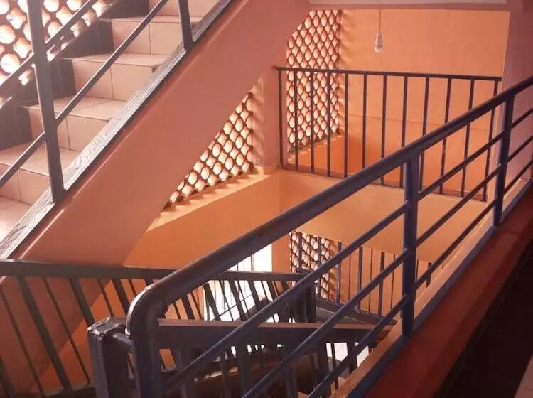 هتل Stemuki Guest House