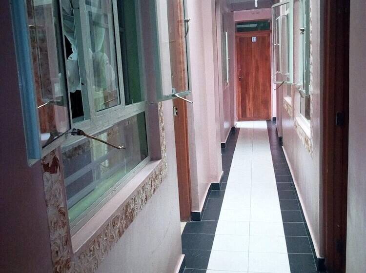 هتل Stemuki Guest House