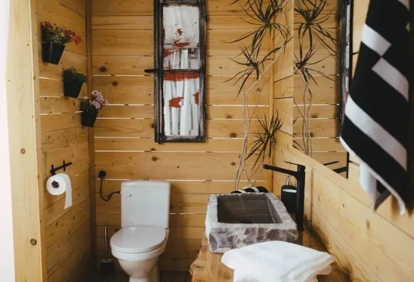 Lovely Cottage With Sea Views In Selca, Croatia