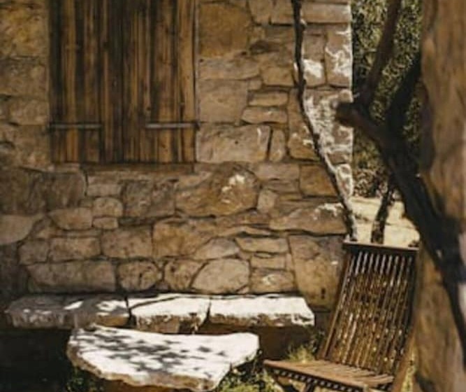 Lovely Cottage With Sea Views In Selca, Croatia