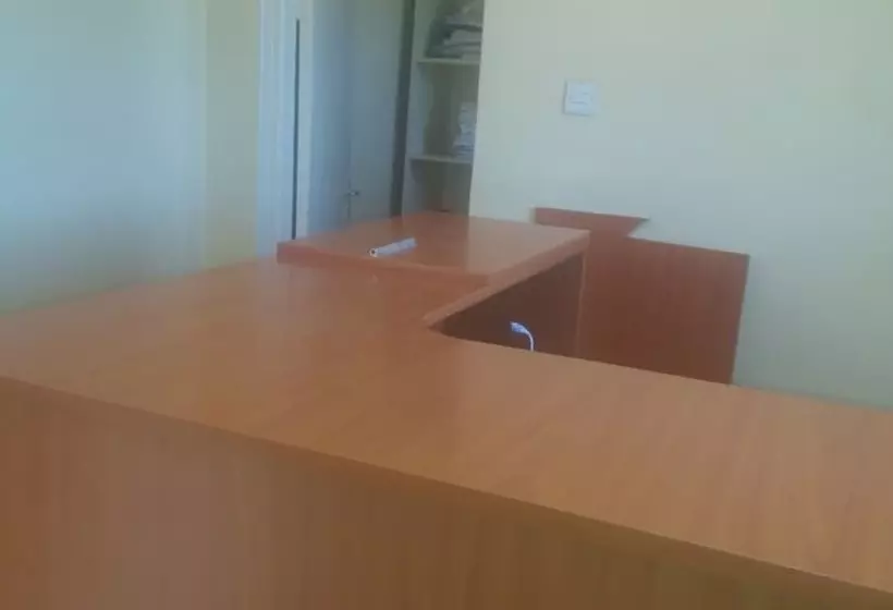 پانسیون Benaris Hotel & Lodge