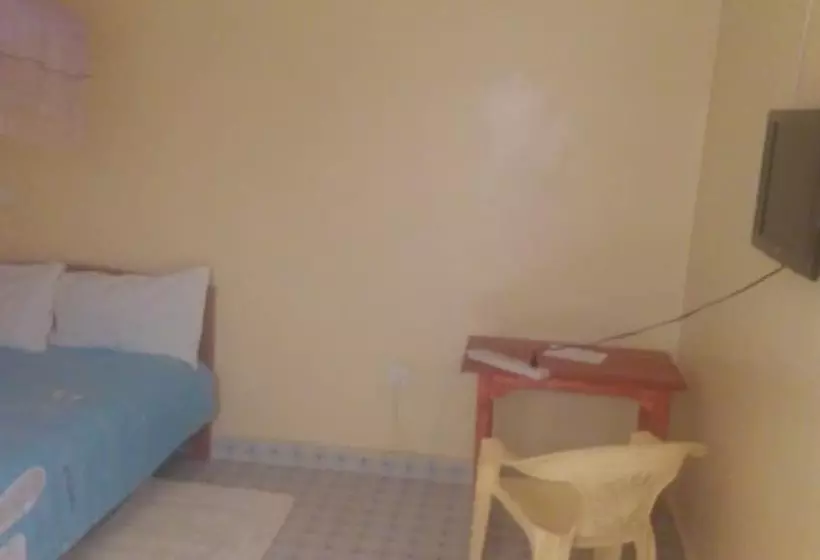 پانسیون Benaris Hotel & Lodge