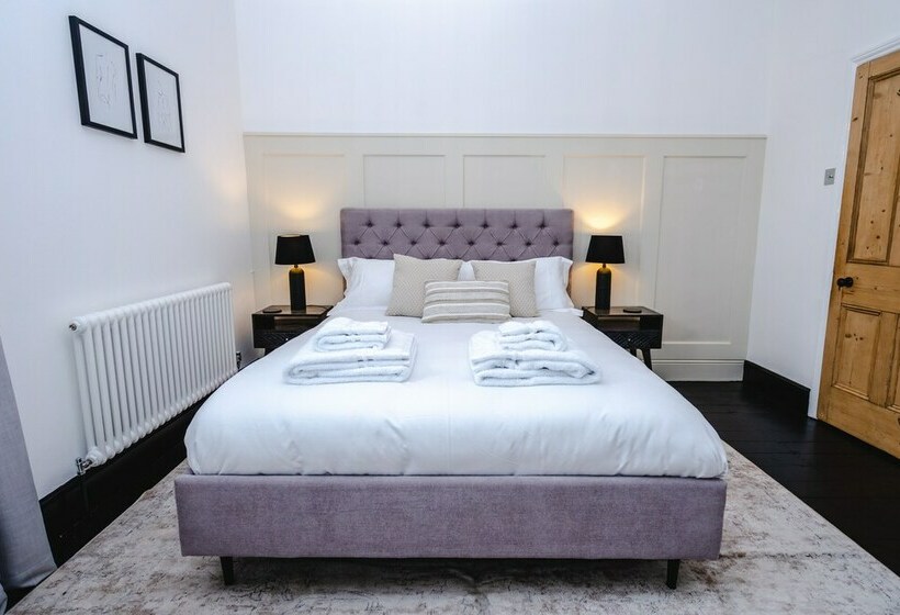 펜션 Best Stays York  Bishy Road Abode