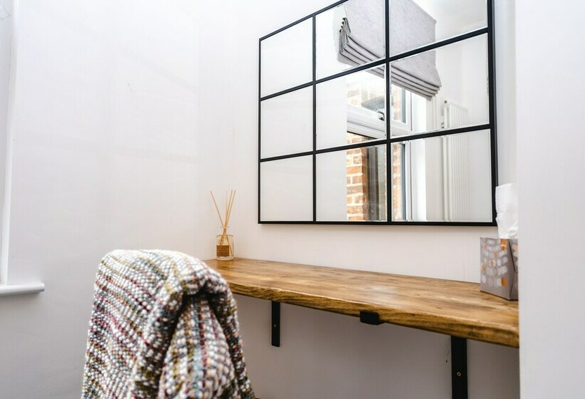 펜션 Best Stays York  Bishy Road Abode