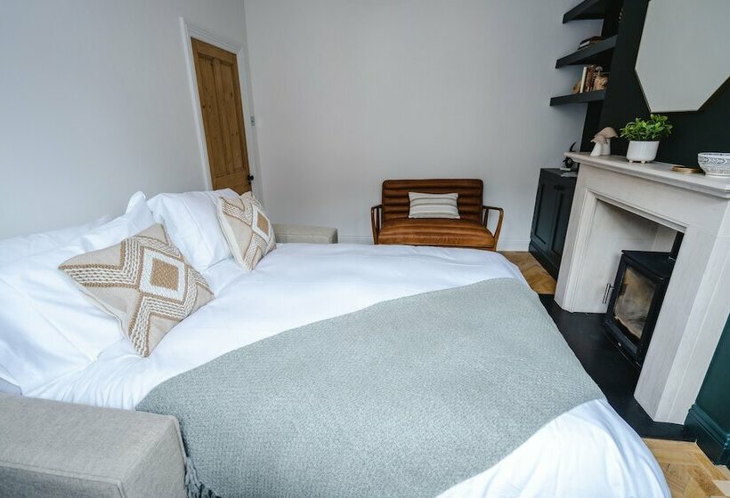 펜션 Best Stays York  Bishy Road Abode