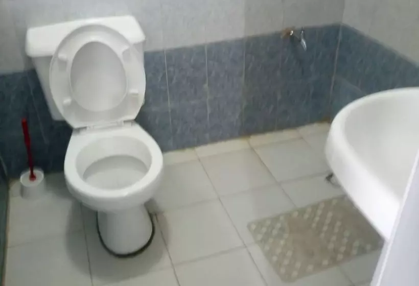 پانسیون Framjow Highway Lodge   Adults Only