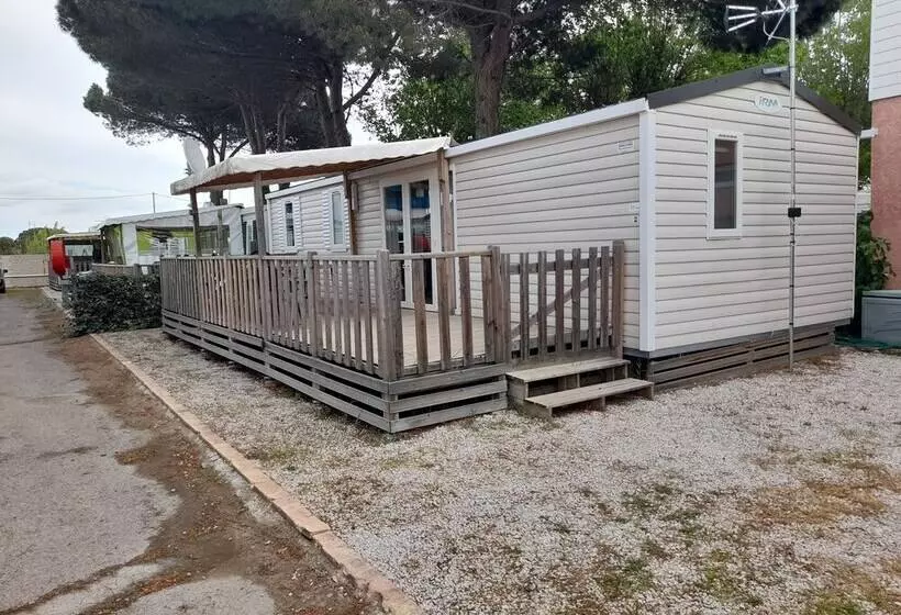リゾートホテル Camping Les Jardins D Agathe