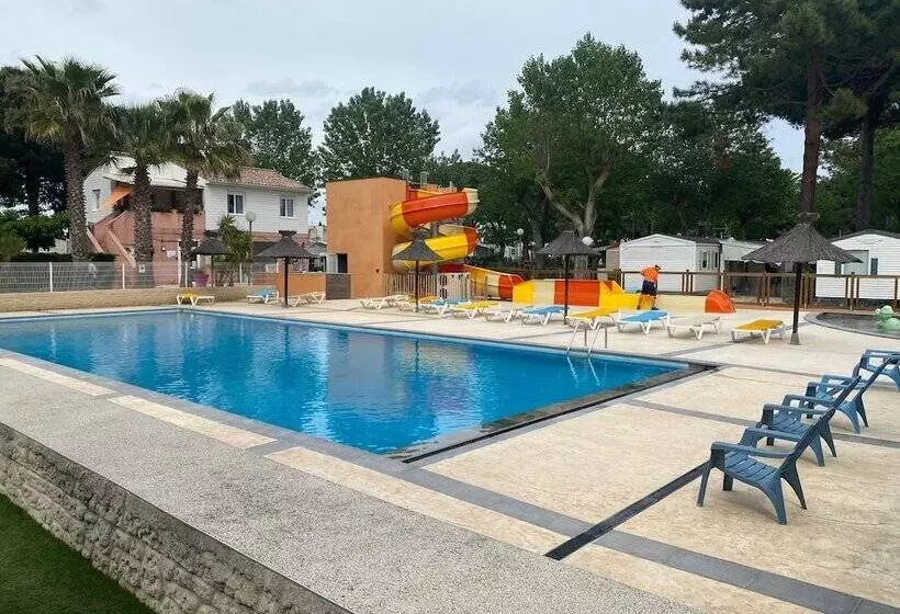 リゾートホテル Camping Les Jardins D Agathe