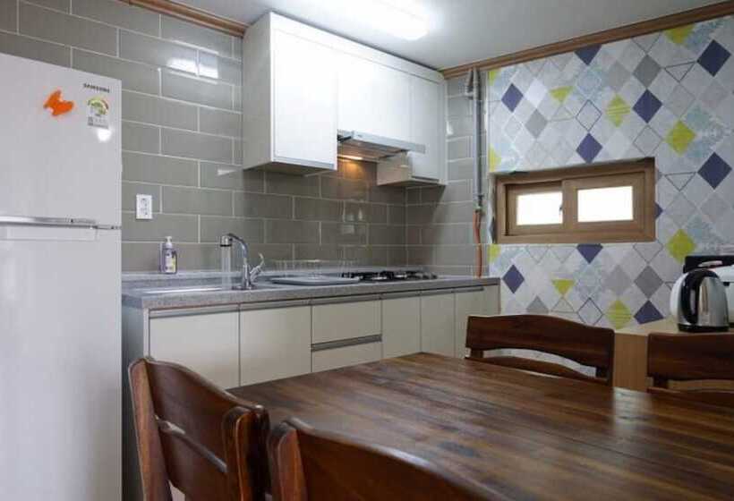 Tongyeong Tongyeong And Sea Pension