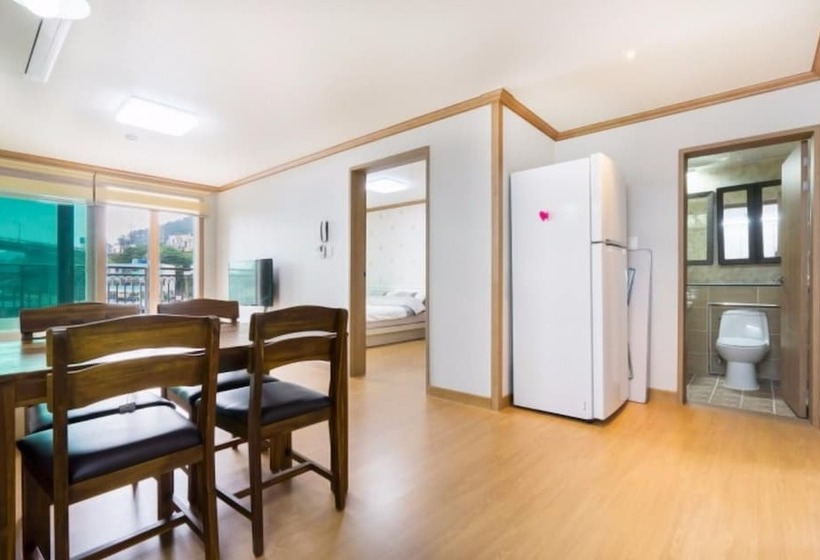 Tongyeong Tongyeong And Sea Pension