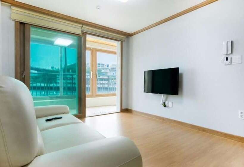 Tongyeong Tongyeong And Sea Pension