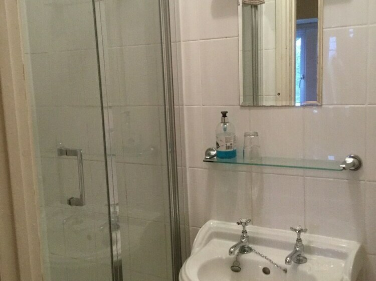 مبيت وإفطار Sodbury House