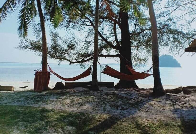 فندق Greenhouse Ecolodge