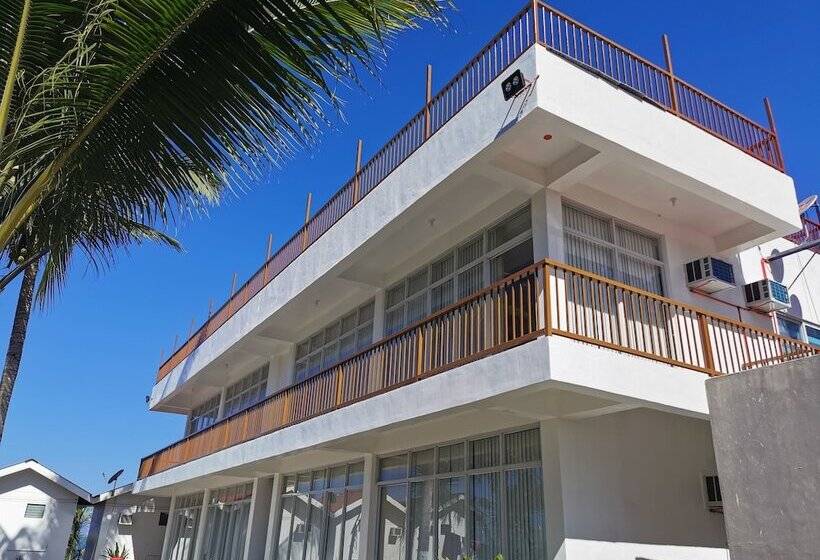 فندق Istana Baylon Resort