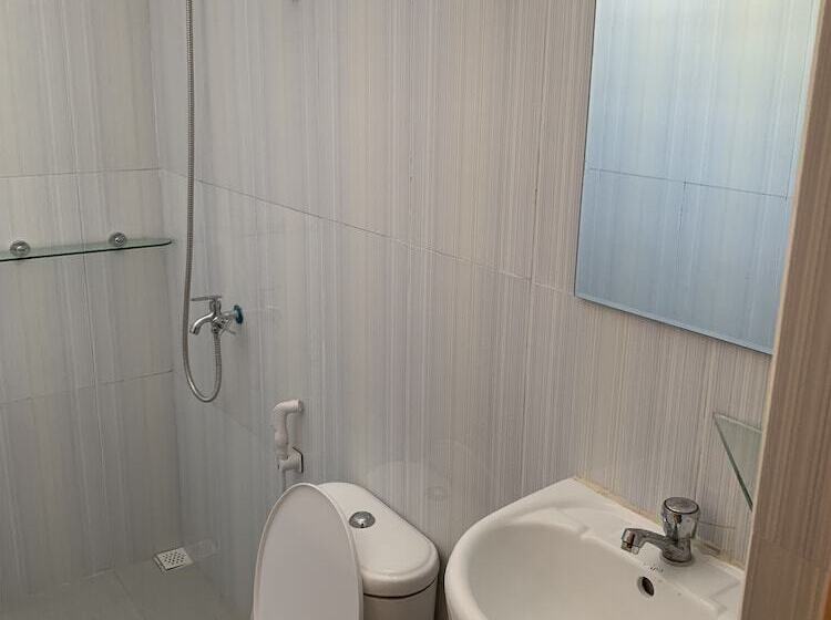 فندق Istana Baylon Resort