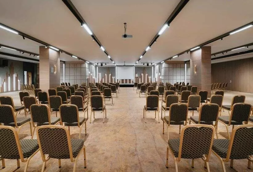 هتل Mercure Trabzon