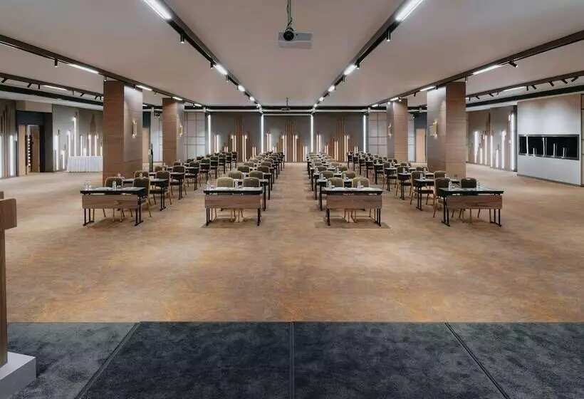 هتل Mercure Trabzon