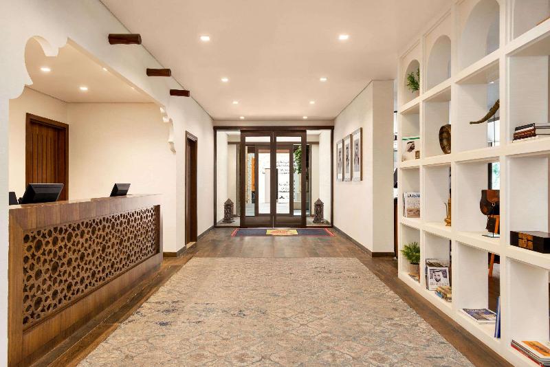 Отель Super 8 By Wyndham Dubai Deira