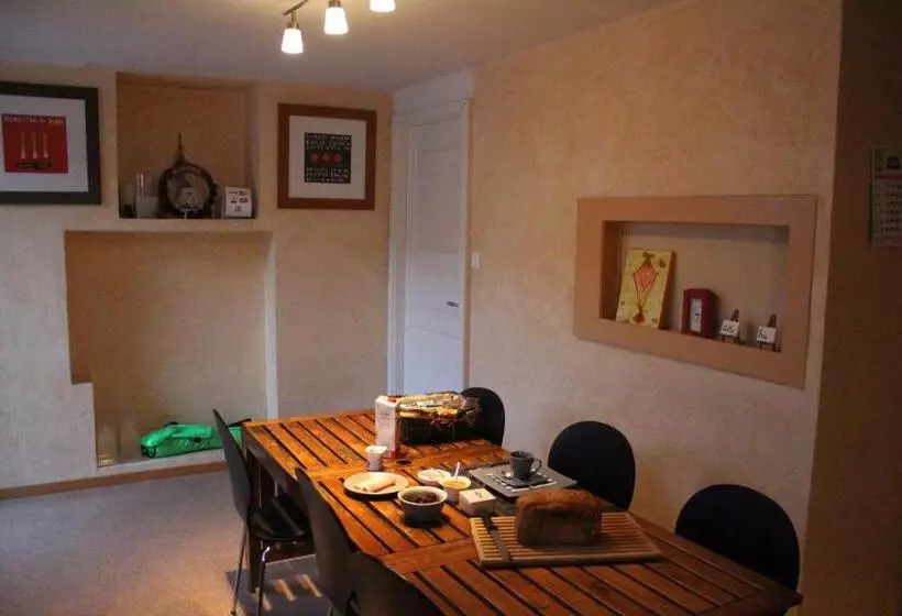 ベッドアンドブレックファースト Au Cœur Du Vignoble Sur Bursins