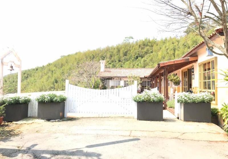 هتل Alishan Tea Garden B&b