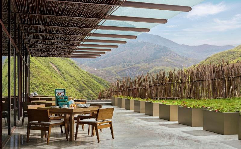 Отель Conrad Jiuzhaigou