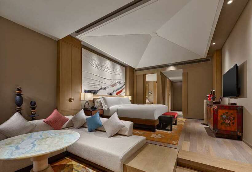 Отель Conrad Jiuzhaigou