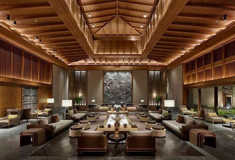 Отель Conrad Jiuzhaigou