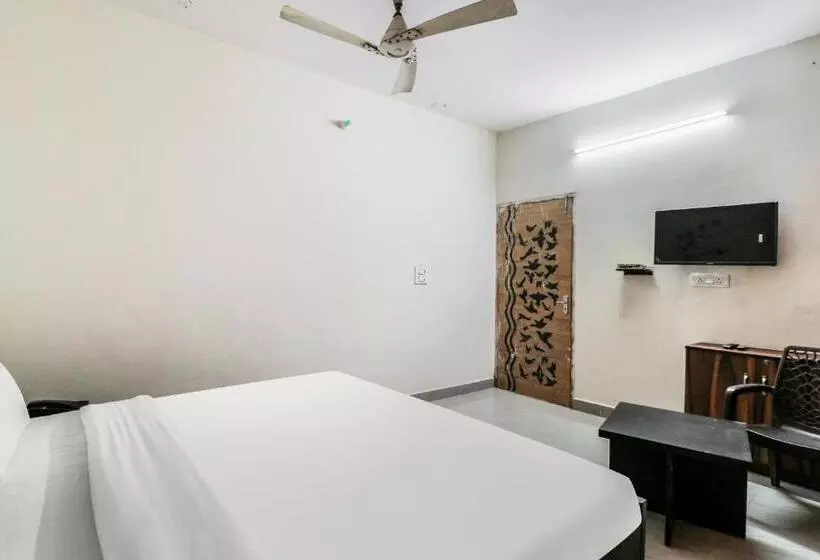 ホテル Oyo Flagship 81904 Kings Inn Residency