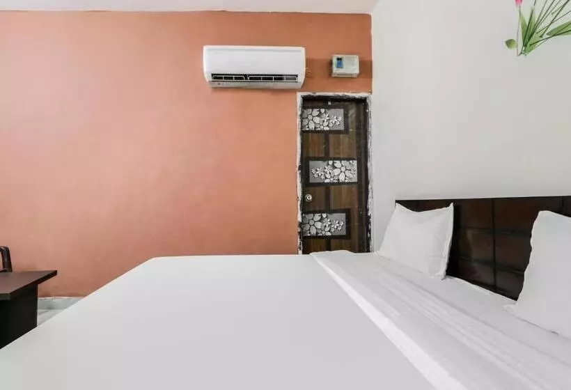 ホテル Oyo Flagship 81904 Kings Inn Residency