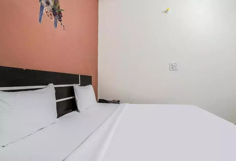 ホテル Oyo Flagship 81904 Kings Inn Residency